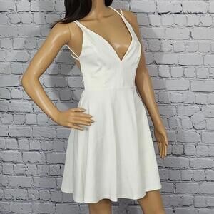 2/$30 Lulu’s V-Neck Sleeveless Mini Dress Size XXS Elegant Cocktail Party Dress